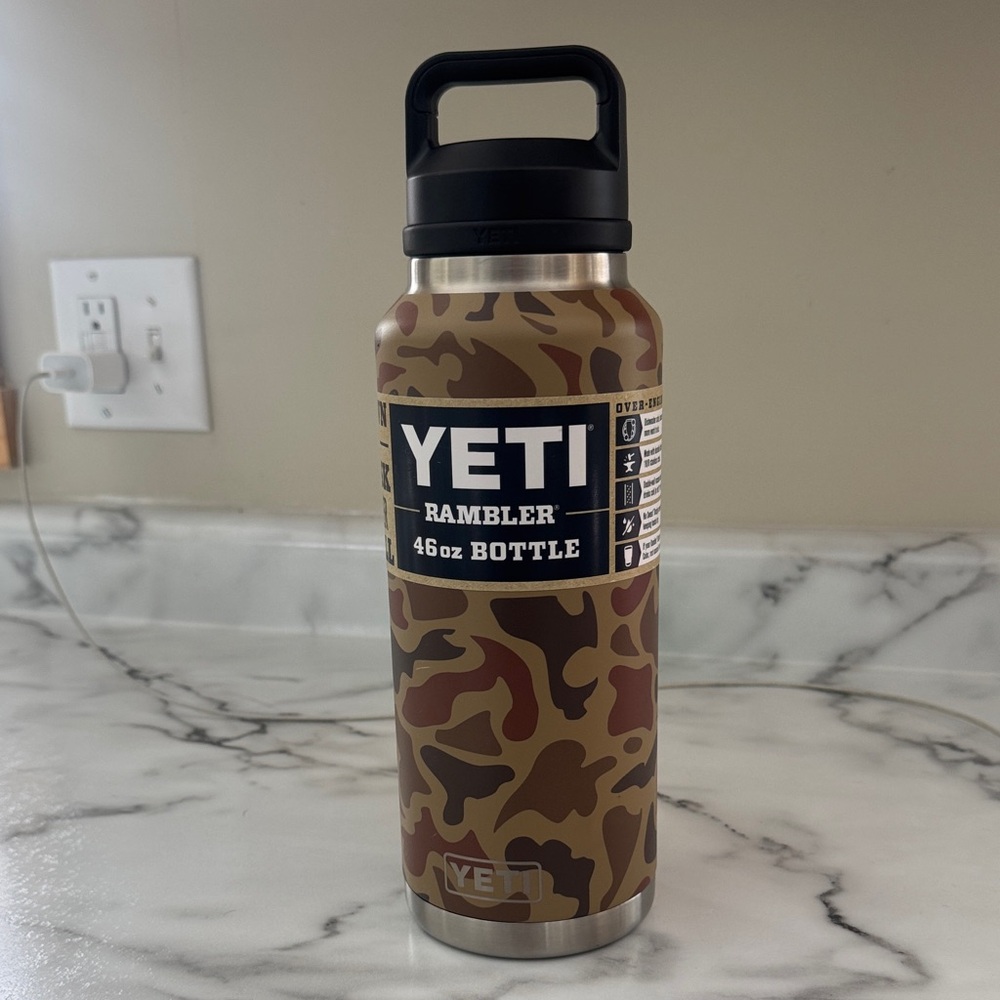 NWT 46ox Yeti Rambler - Wetlands Camo